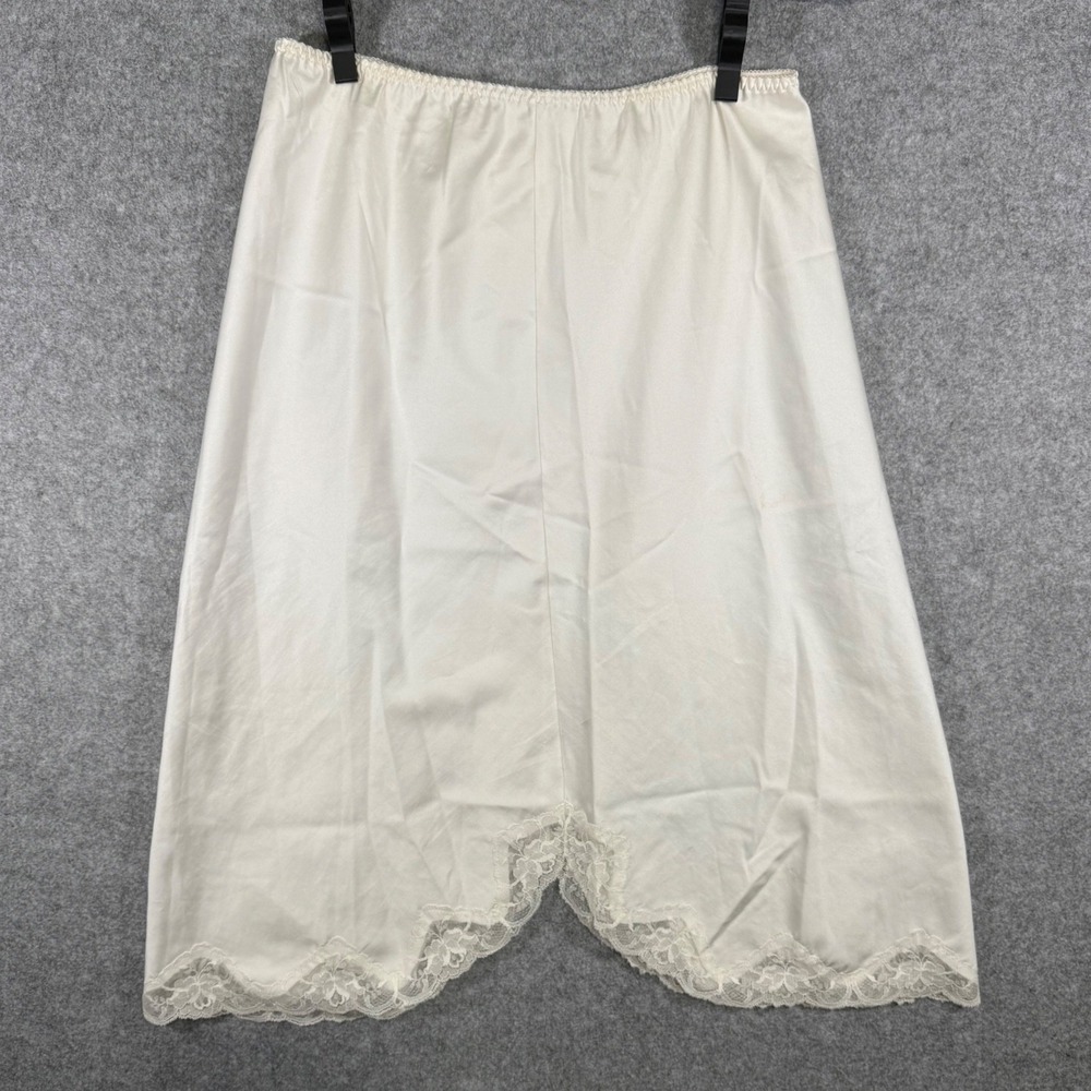 Barbizon Half Slip Women Medium Cream Vintage Lace Trim 74927